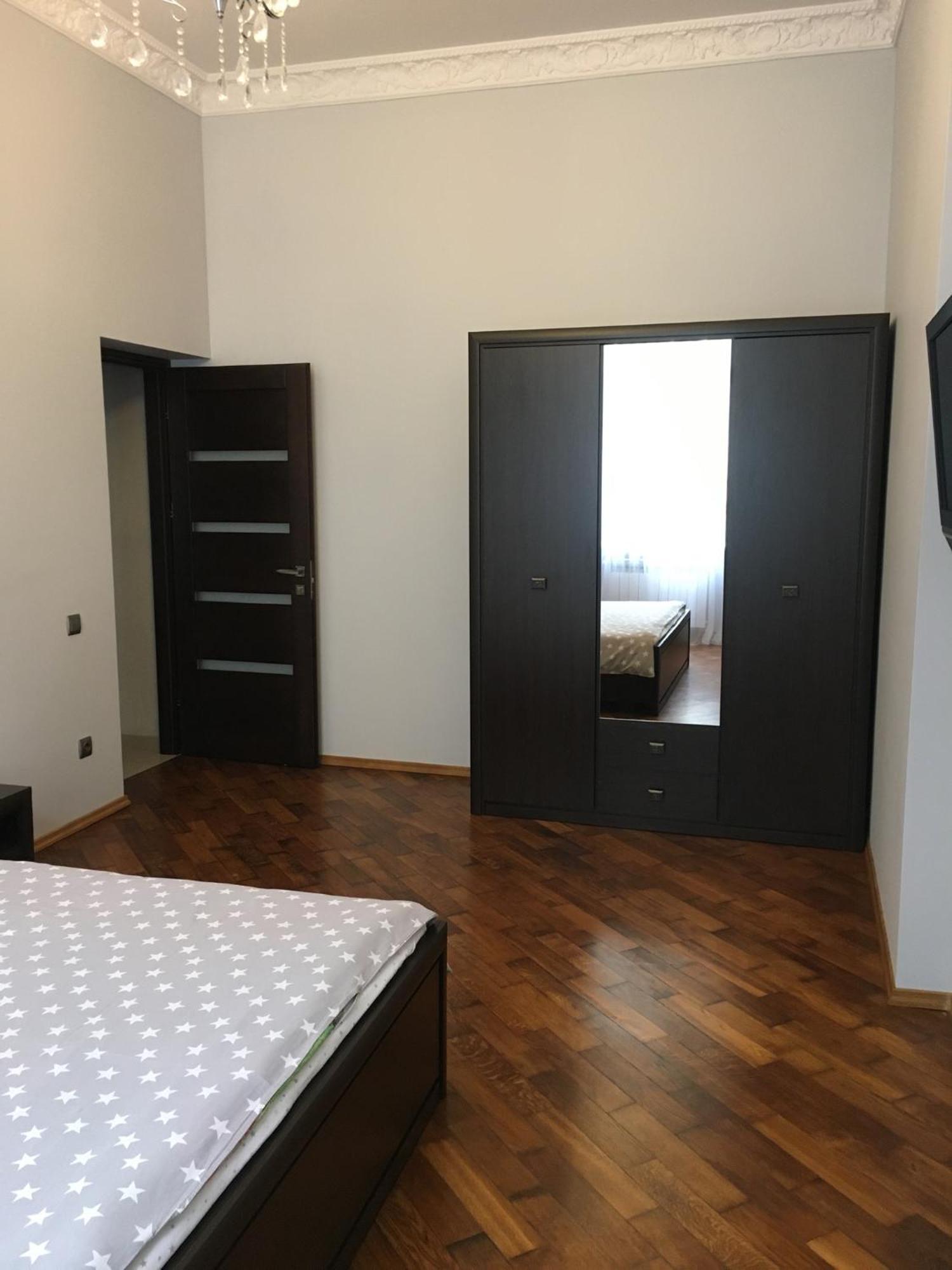 Apartment On Centre Lviv Ngoại thất bức ảnh