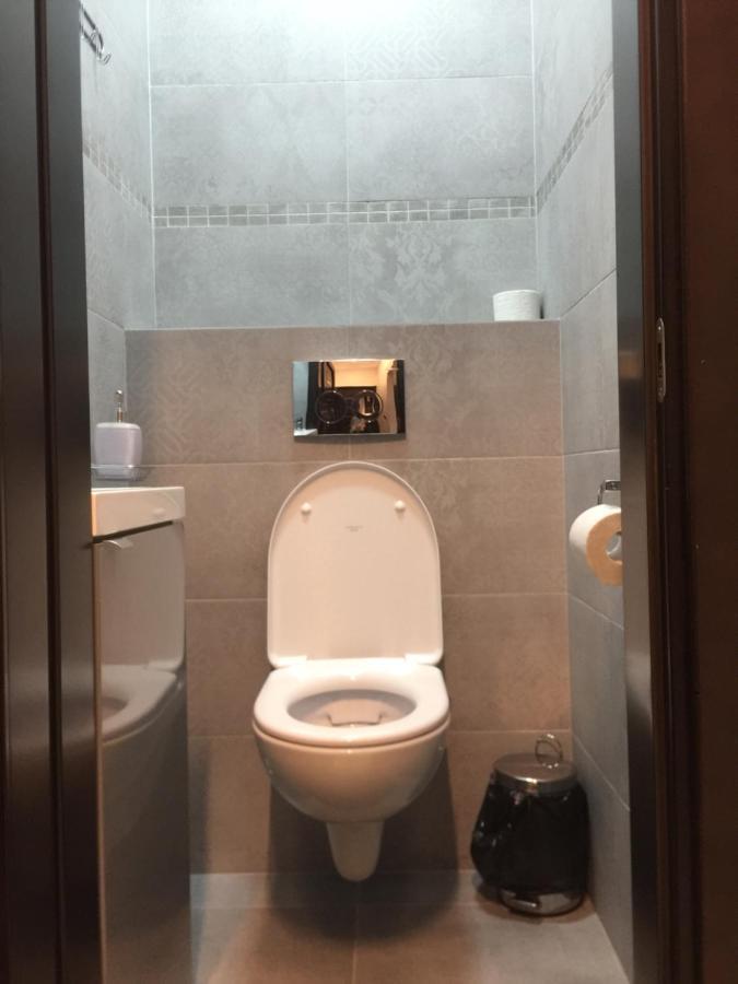 Apartment On Centre Lviv Ngoại thất bức ảnh